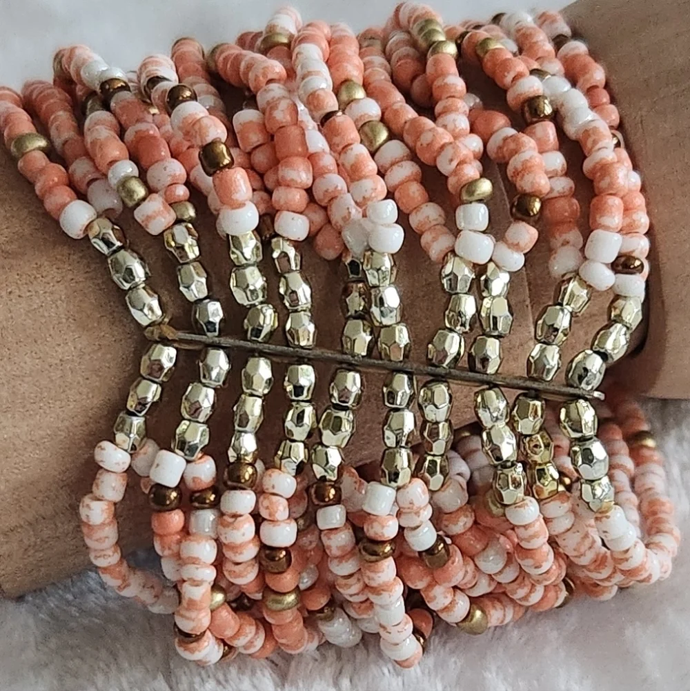 💗Women’s Multicolor Beaded Bracelet – Connected Multi-Band Style – Preowned